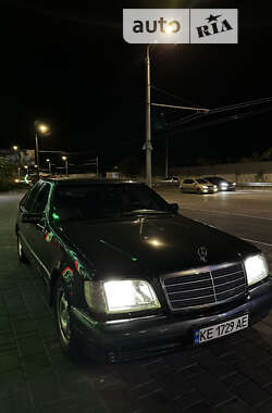 Седан Mercedes-Benz S-Class 1996 в Дніпрі