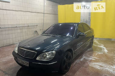 Седан Mercedes-Benz S-Class 2001 в Ровно