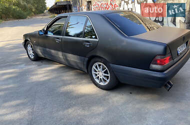 Седан Mercedes-Benz S-Class 1996 в Днепре