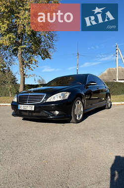 Седан Mercedes-Benz S-Class 2007 в Шполе