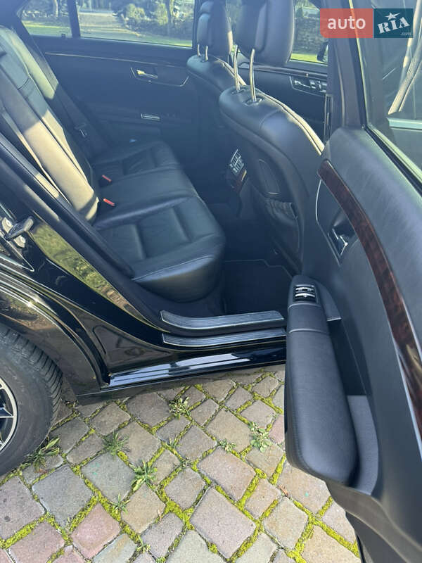 Седан Mercedes-Benz S-Class 2010 в Чернівцях