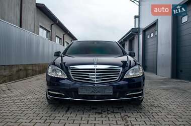 Седан Mercedes-Benz S-Class 2010 в Киеве