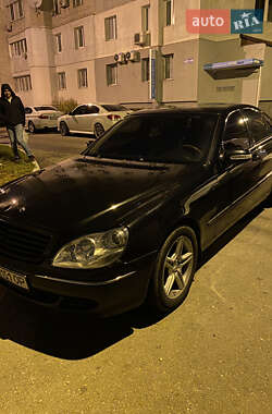 Седан Mercedes-Benz S-Class 2003 в Ізюмі