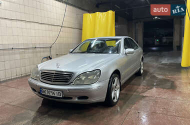 Седан Mercedes-Benz S-Class 2000 в Ровно