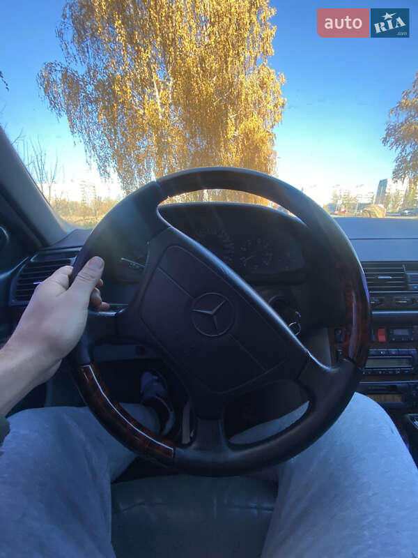 Седан Mercedes-Benz S-Class 1996 в Запорожье