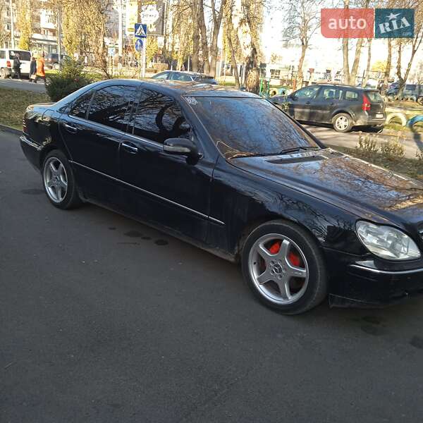 Mercedes-Benz S-Class 1999