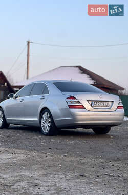 Седан Mercedes-Benz S-Class 2006 в Коломые