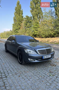 Седан Mercedes-Benz S-Class 2006 в Львове