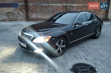 Седан Mercedes-Benz S-Class 2006 в Львові