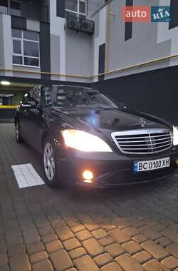 Седан Mercedes-Benz S-Class 2007 в Червонограде