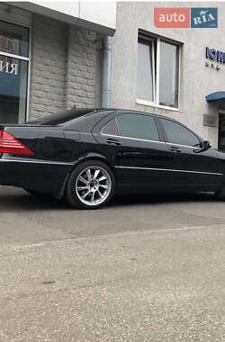 Седан Mercedes-Benz S-Class 2005 в 