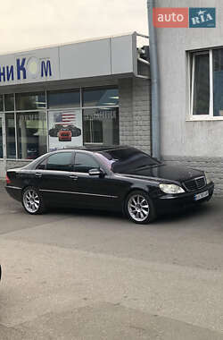 Седан Mercedes-Benz S-Class 2005 в 