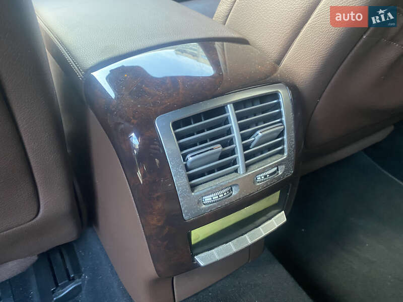 Седан Mercedes-Benz S-Class 2010 в Львове