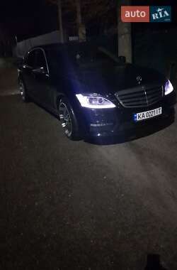 Седан Mercedes-Benz S-Class 2006 в 