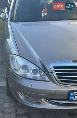 Седан Mercedes-Benz S-Class 2006 в 