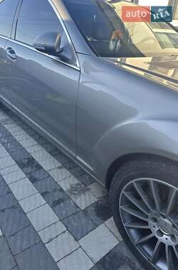 Седан Mercedes-Benz S-Class 2006 в 
