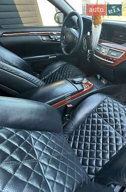 Седан Mercedes-Benz S-Class 2006 в 