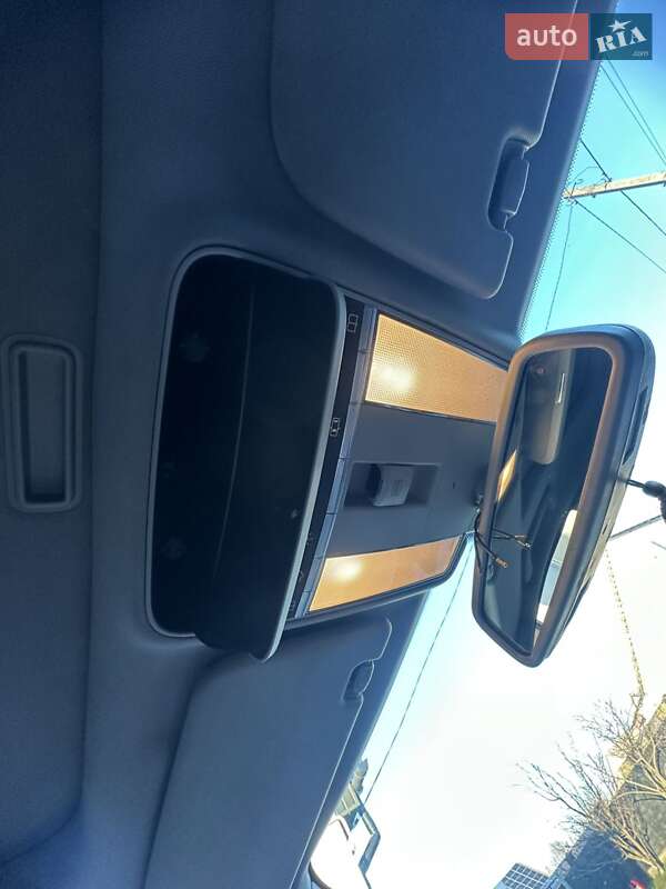 Седан Mercedes-Benz S-Class 2006 в Сарнах