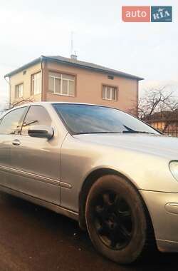 Седан Mercedes-Benz S-Class 2001 в Львове