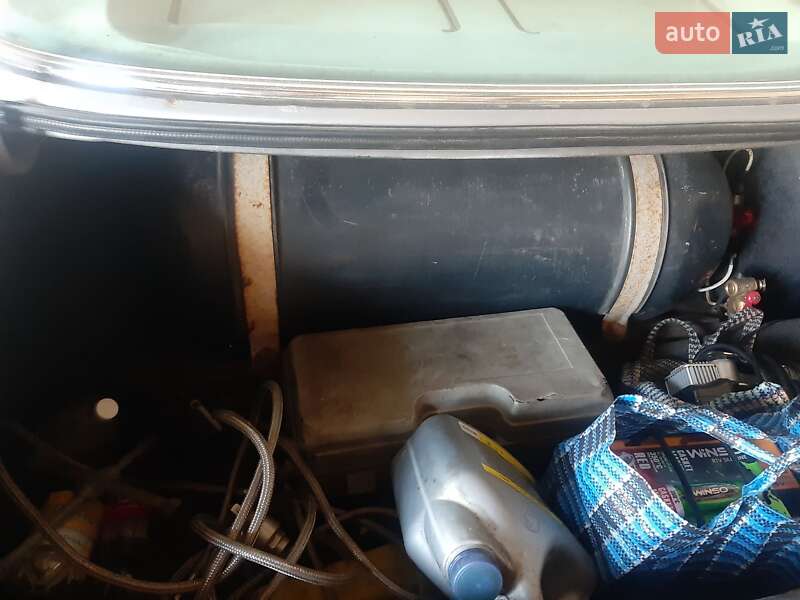 Седан Mercedes-Benz S-Class 1984 в Дніпрі