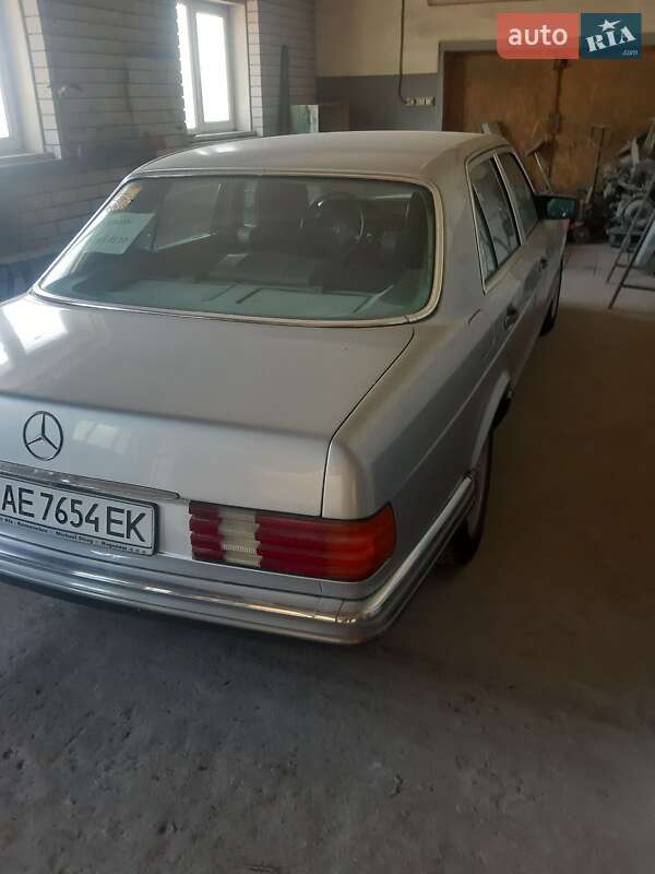 Седан Mercedes-Benz S-Class 1984 в Дніпрі