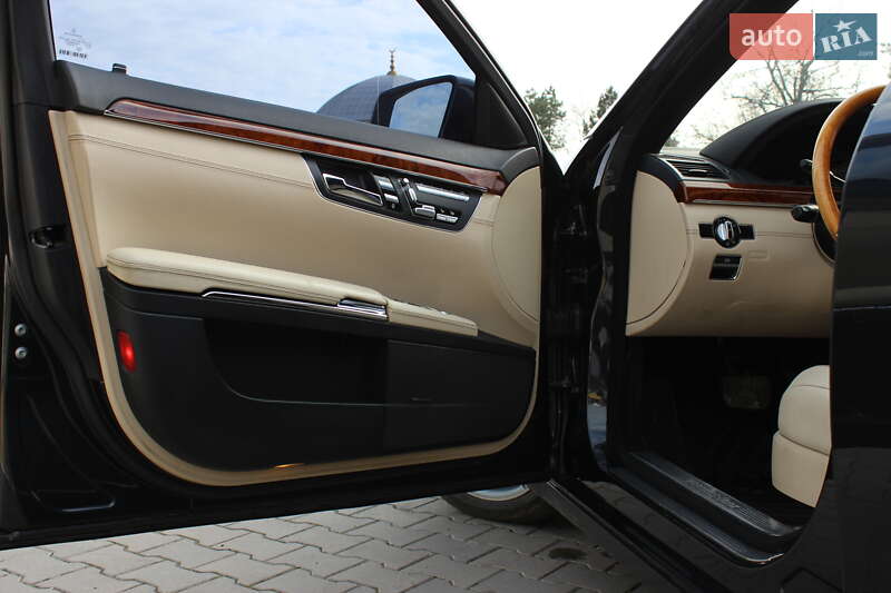 Седан Mercedes-Benz S-Class 2011 в Измаиле
