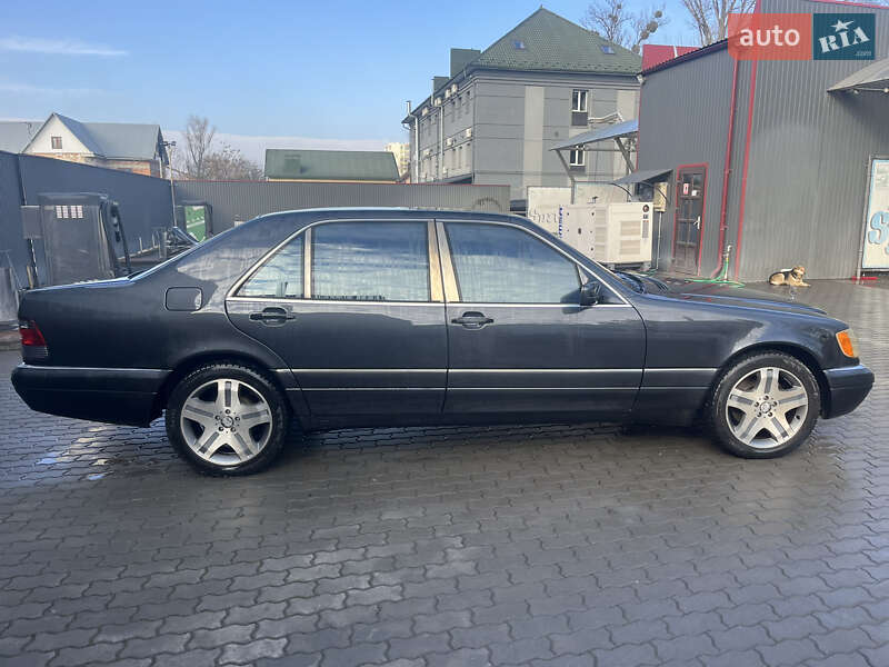 Седан Mercedes-Benz S-Class 1995 в Черновцах