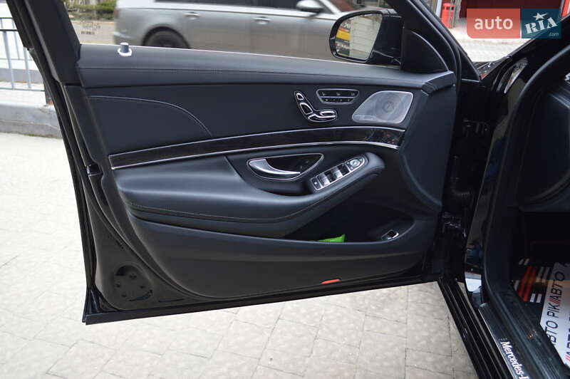 Седан Mercedes-Benz S-Class 2019 в Львові