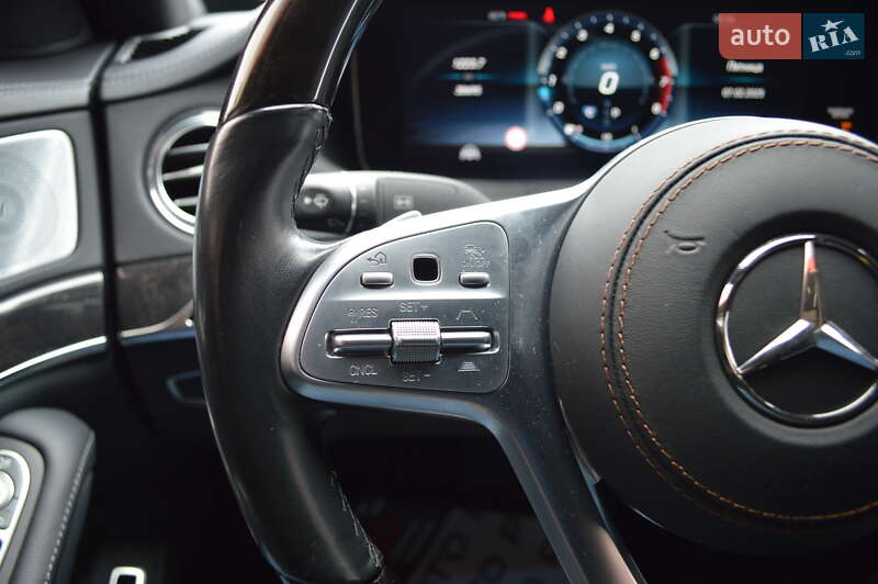 Седан Mercedes-Benz S-Class 2019 в Львові