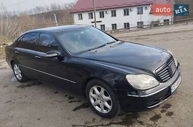 Седан Mercedes-Benz S-Class 2004 в 
