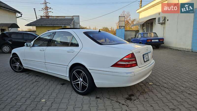 Седан Mercedes-Benz S-Class 2000 в Ужгороді