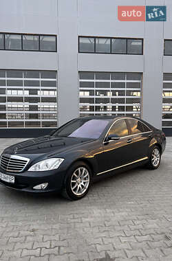 Седан Mercedes-Benz S-Class 2006 в 