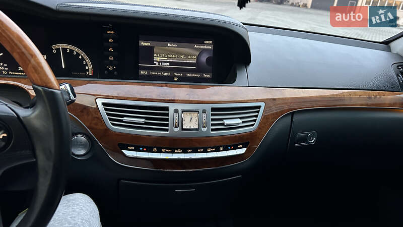 Седан Mercedes-Benz S-Class 2006 в Черновцах