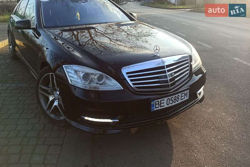 Mercedes-Benz S-Class 2010