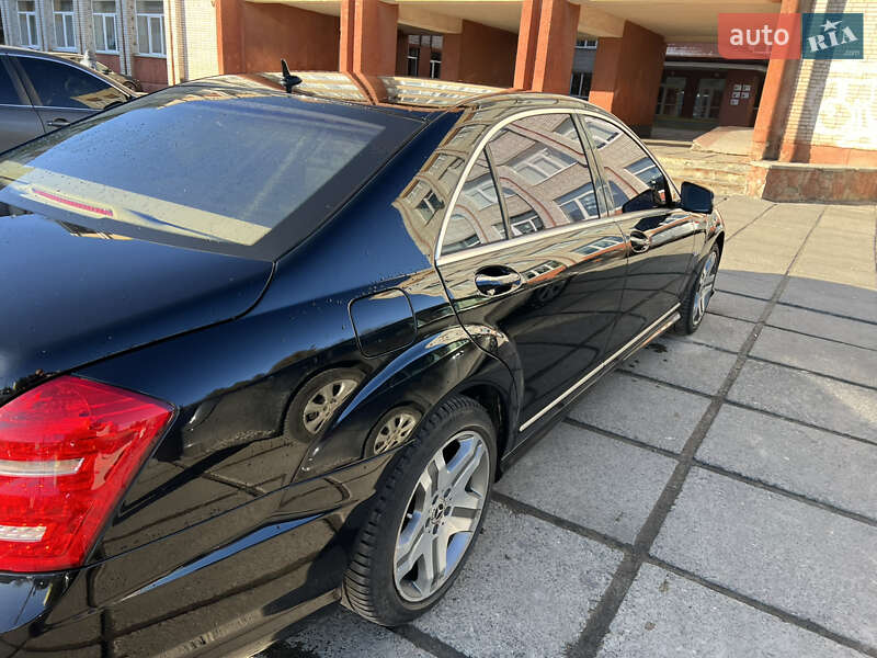 Седан Mercedes-Benz S-Class 2006 в Львове