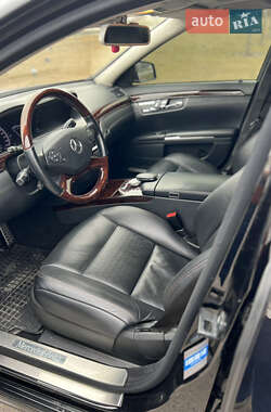 Седан Mercedes-Benz S-Class 2012 в 