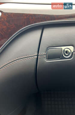 Седан Mercedes-Benz S-Class 2012 в 