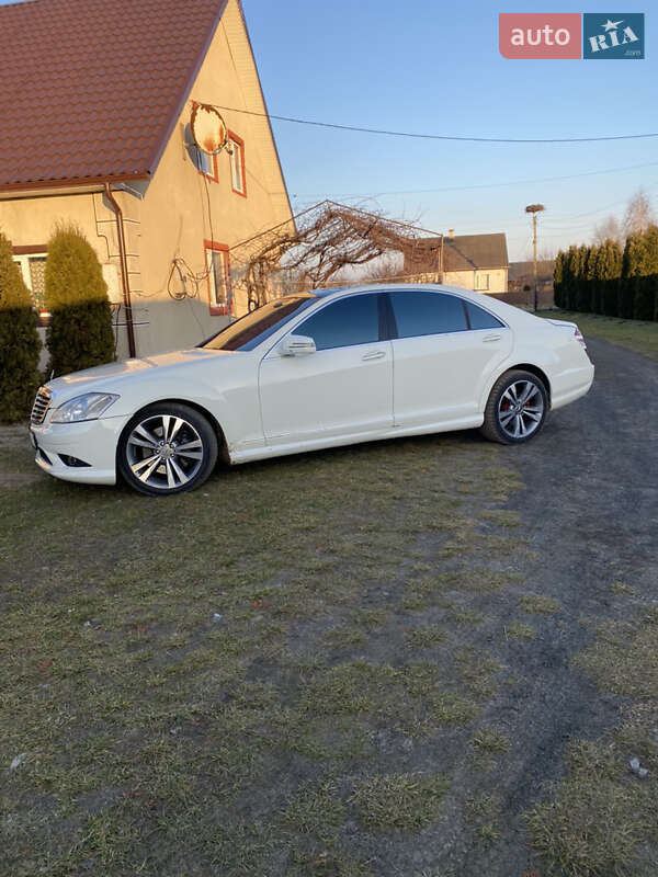 Седан Mercedes-Benz S-Class 2007 в Ковелі