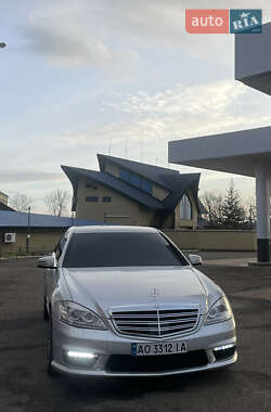 Седан Mercedes-Benz S-Class 2006 в Мукачевому