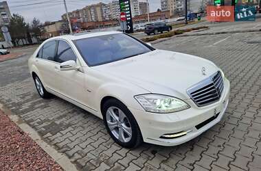 Седан Mercedes-Benz S-Class 2012 в 