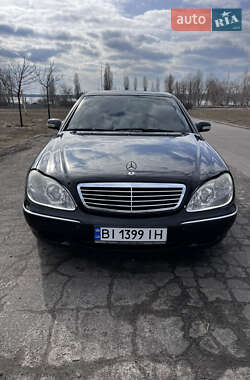 Седан Mercedes-Benz S-Class 2000 в Горішніх Плавнях