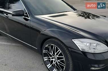 Седан Mercedes-Benz S-Class 2006 в 