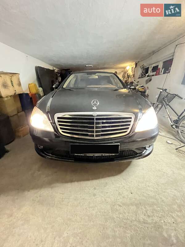 Седан Mercedes-Benz S-Class 2006 в Мукачево