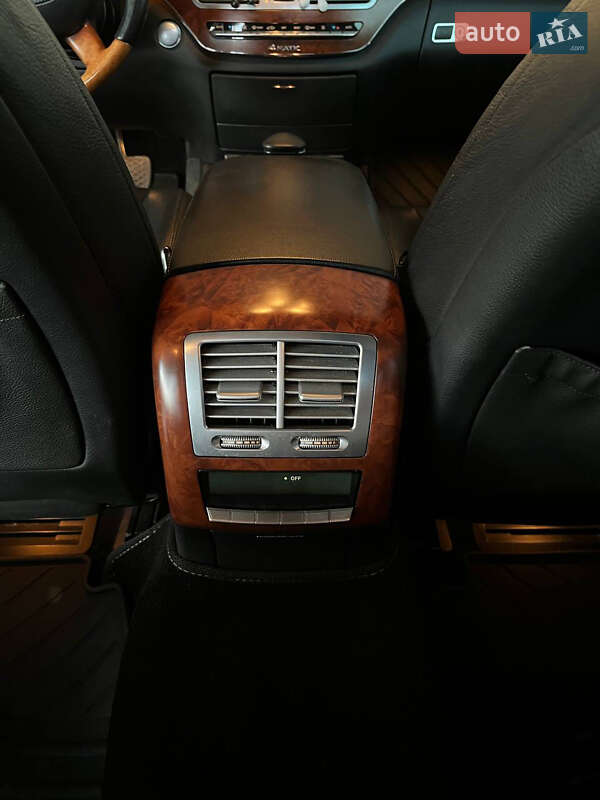 Седан Mercedes-Benz S-Class 2008 в Рівному