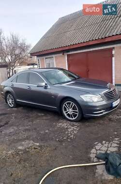 Седан Mercedes-Benz S-Class 2009 в Черкасах