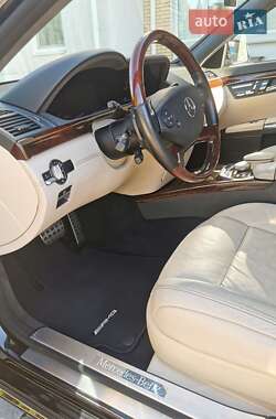 Седан Mercedes-Benz S-Class 2012 в 