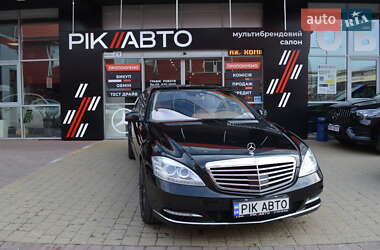 Седан Mercedes-Benz S-Class 2010 в Львові