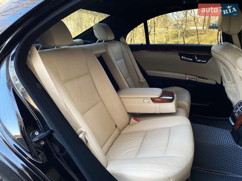 Седан Mercedes-Benz S-Class 2013 в Хмельницькому