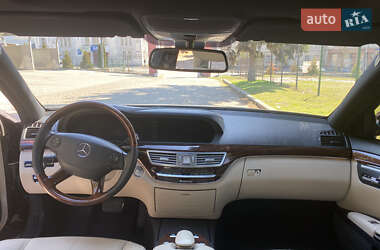 Седан Mercedes-Benz S-Class 2008 в 