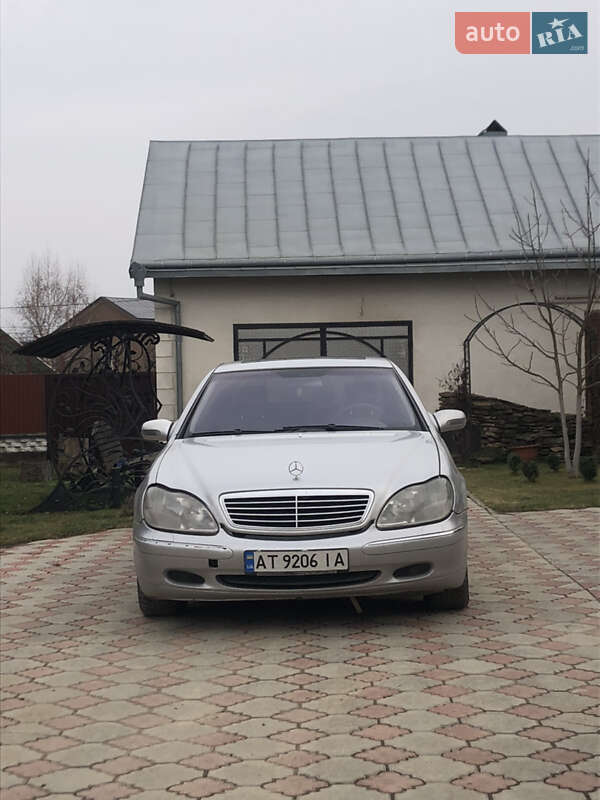 Mercedes-Benz S-Class 2001